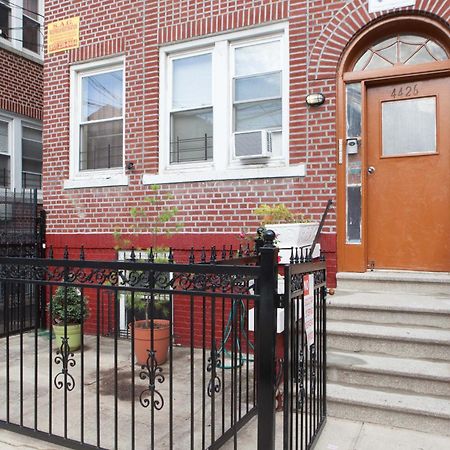 Studio, One And Two Bedroom Apartments - Bronx 뉴욕 외부 사진