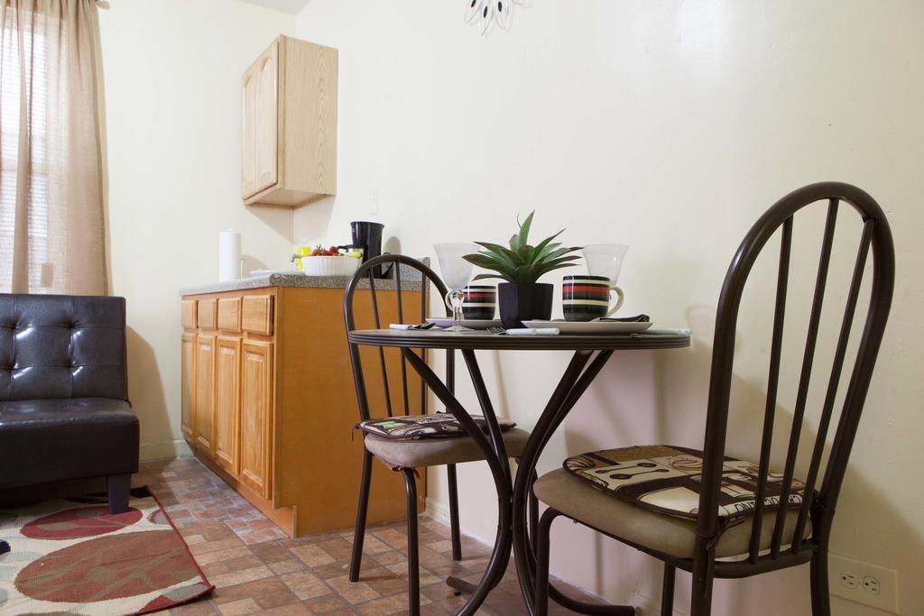 Studio, One And Two Bedroom Apartments - Bronx 뉴욕 외부 사진